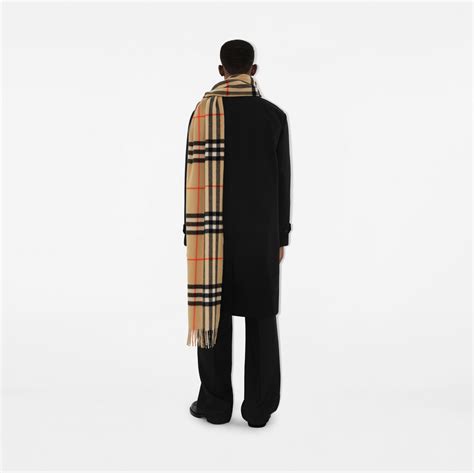 burberry caftan uomo|burberry wide check cashmere scarf.